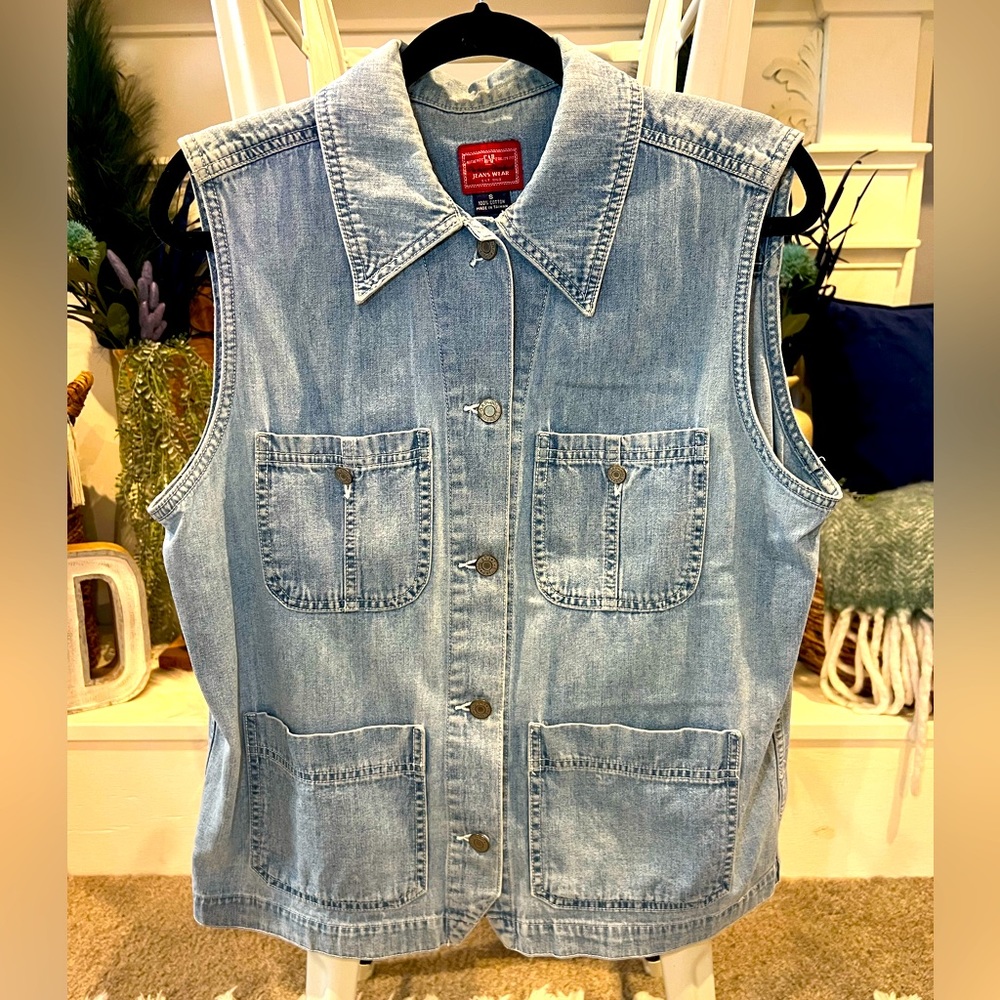 GAP Authentic Quality Fit Premier Standard Jeans Wear Denim Vest Size Small